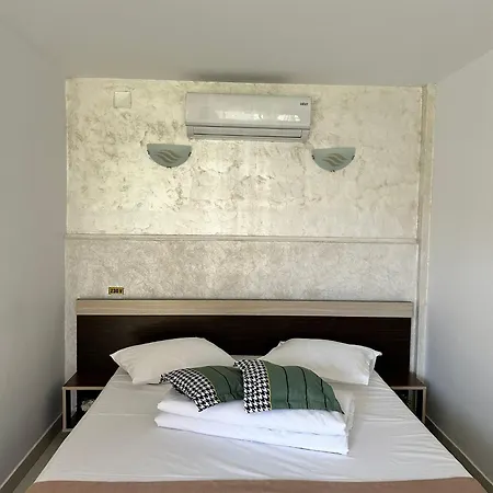 Vilele Bianca Проживание в семье