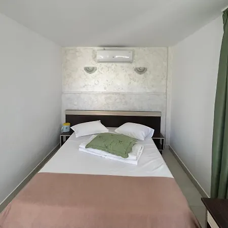 Homestay Vilele Bianca 2 Mai